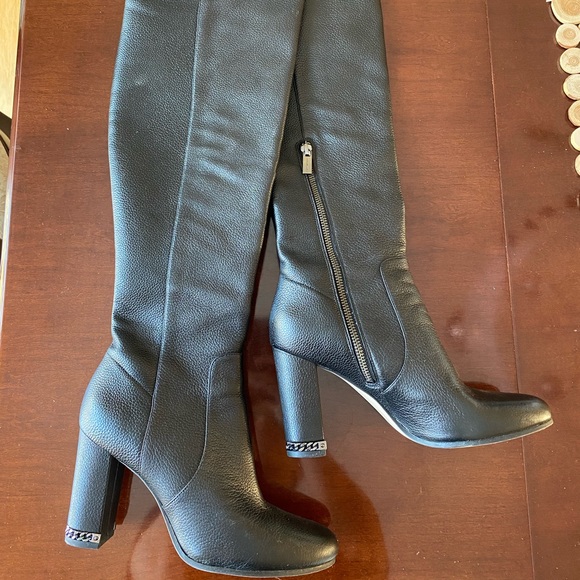 Michaels Kors Leather knee high heel boots - Picture 5 of 11